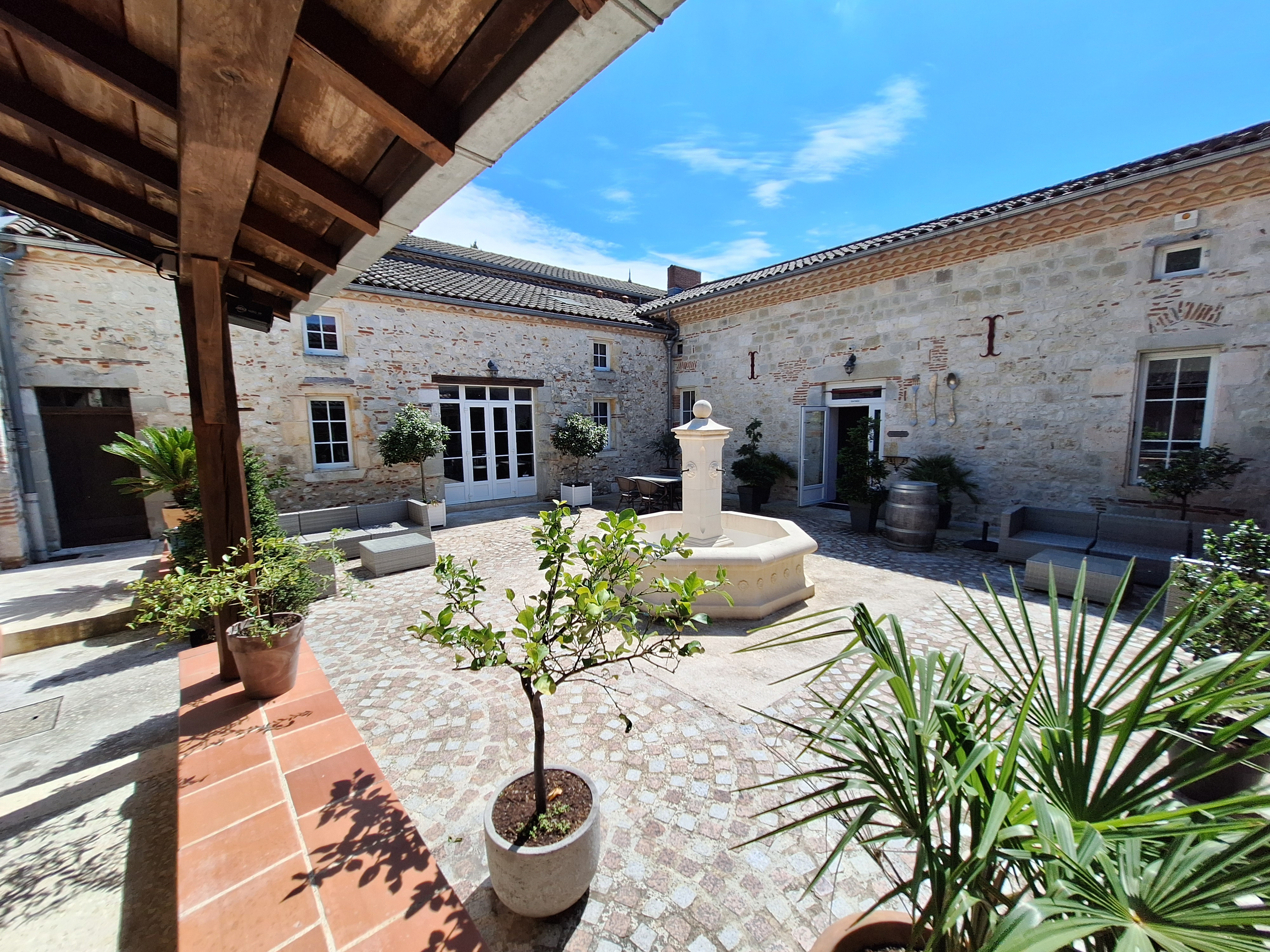 8 Bed, 4 Bath, HouseFor Sale, Penne D'agenais, Lot-et-Garonne, Aquitaine, 47140