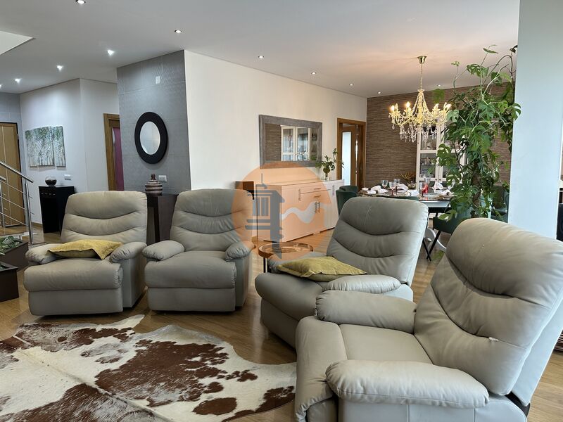 5 Bed, 3 Bath, HouseFor Sale, Olhão, Faro