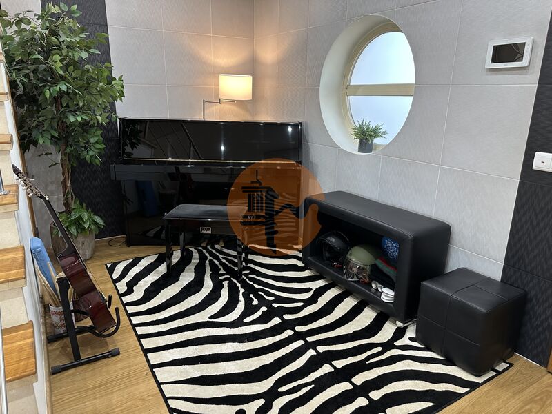 5 Bed, 3 Bath, HouseFor Sale, Olhão, Faro