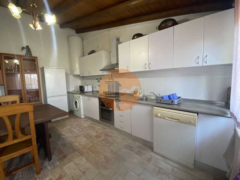 2 Bed, 1 Bath, HouseFor Sale, Faro, Faro