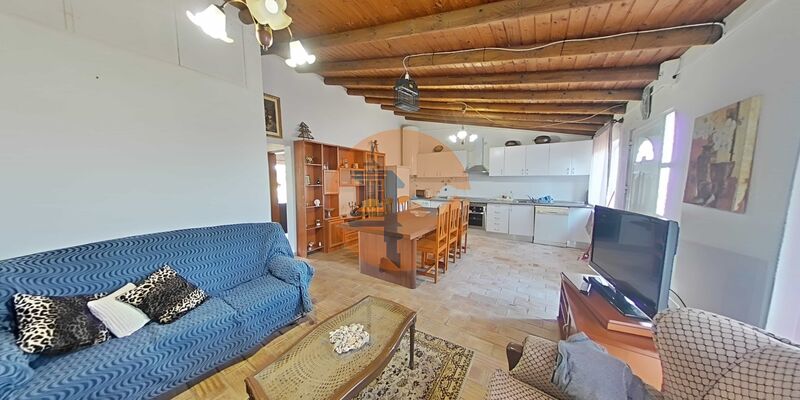 2 Bed, 1 Bath, HouseFor Sale, Faro, Faro