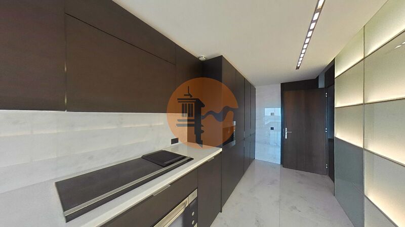 4 Bed, 4 Bath, ApartmentFor Sale, Lisboa, Lisboa