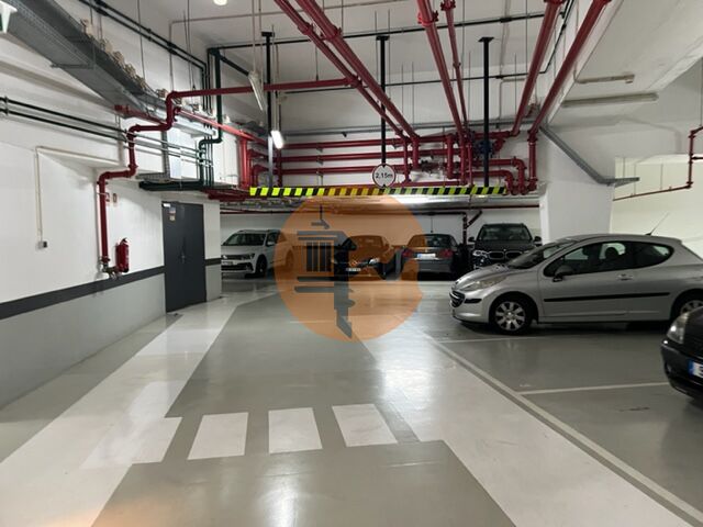 4 Bed, 4 Bath, ApartmentFor Sale, Lisboa, Lisboa