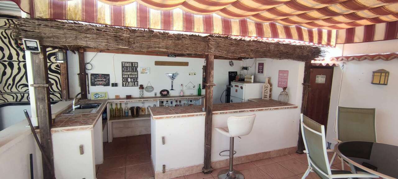 4 Bed, 3 Bath, HouseFor Sale, Sax, Alicante