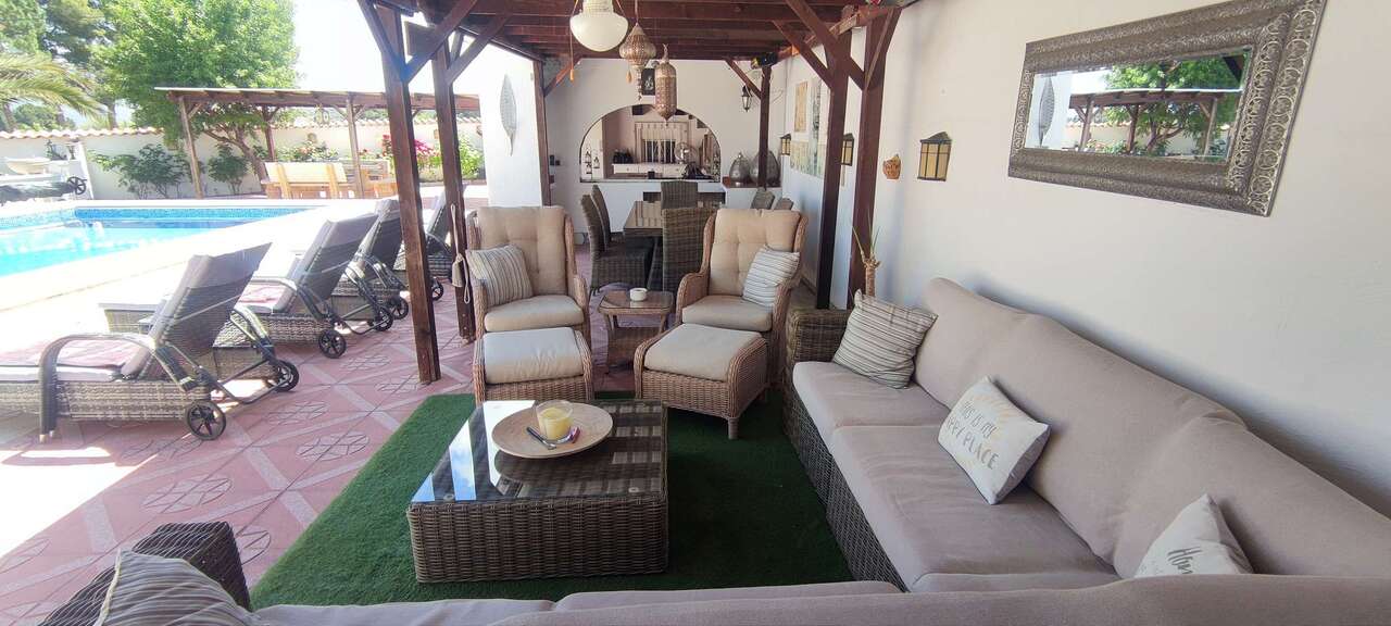 4 Bed, 3 Bath, HouseFor Sale, Sax, Alicante