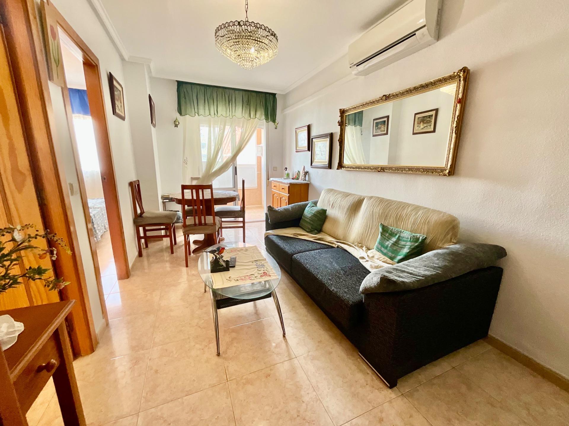 2 Bed, 1 Bath, ApartmentFor Sale, Torrevieja, Alicante