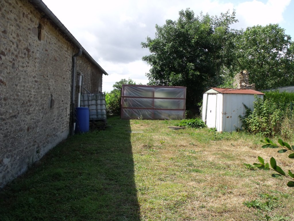 4 Bed, 2 Bath, HouseFor Sale, Saint-Aubin-du-Désert, Pays-de-la-Loire, 53700