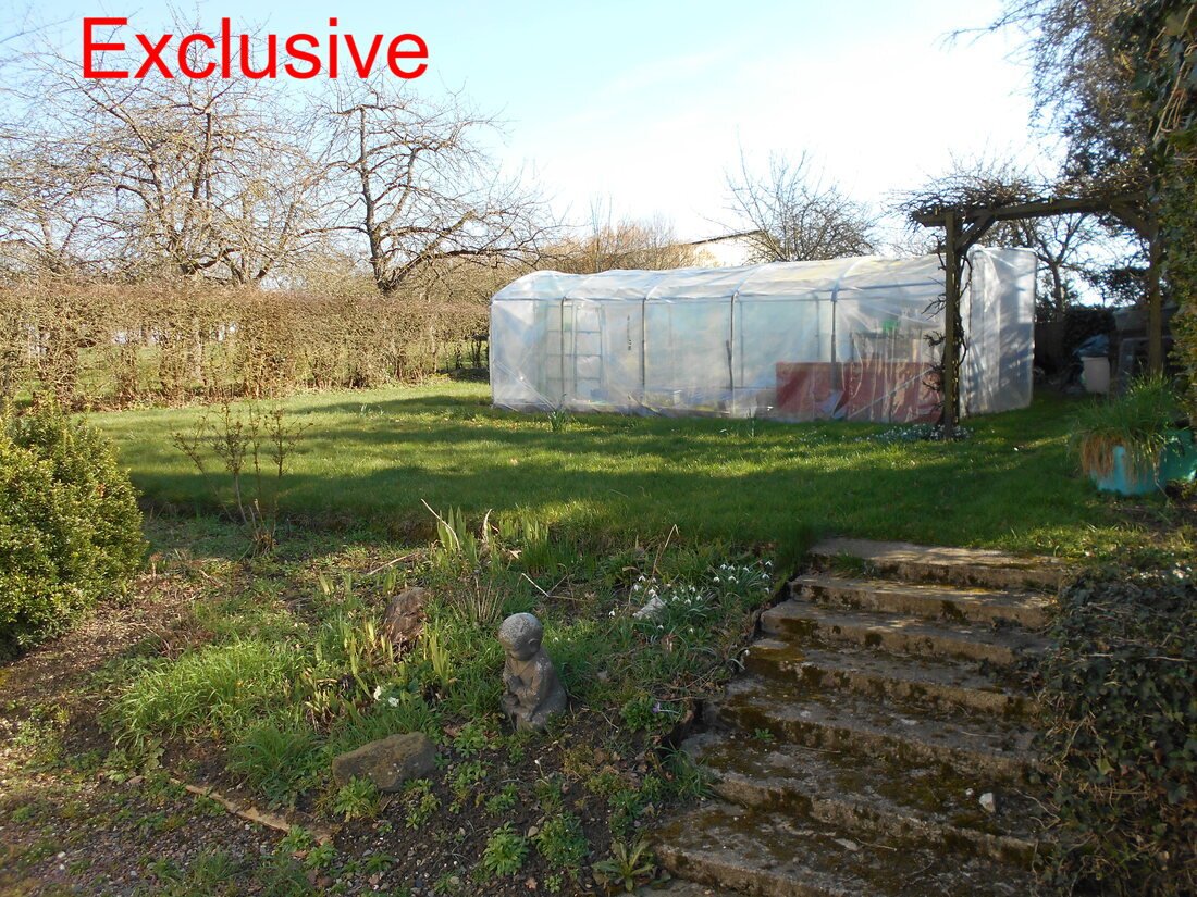 3 Bed, 2 Bath, HouseFor Sale, Madré, Pays-de-la-Loire, 53250