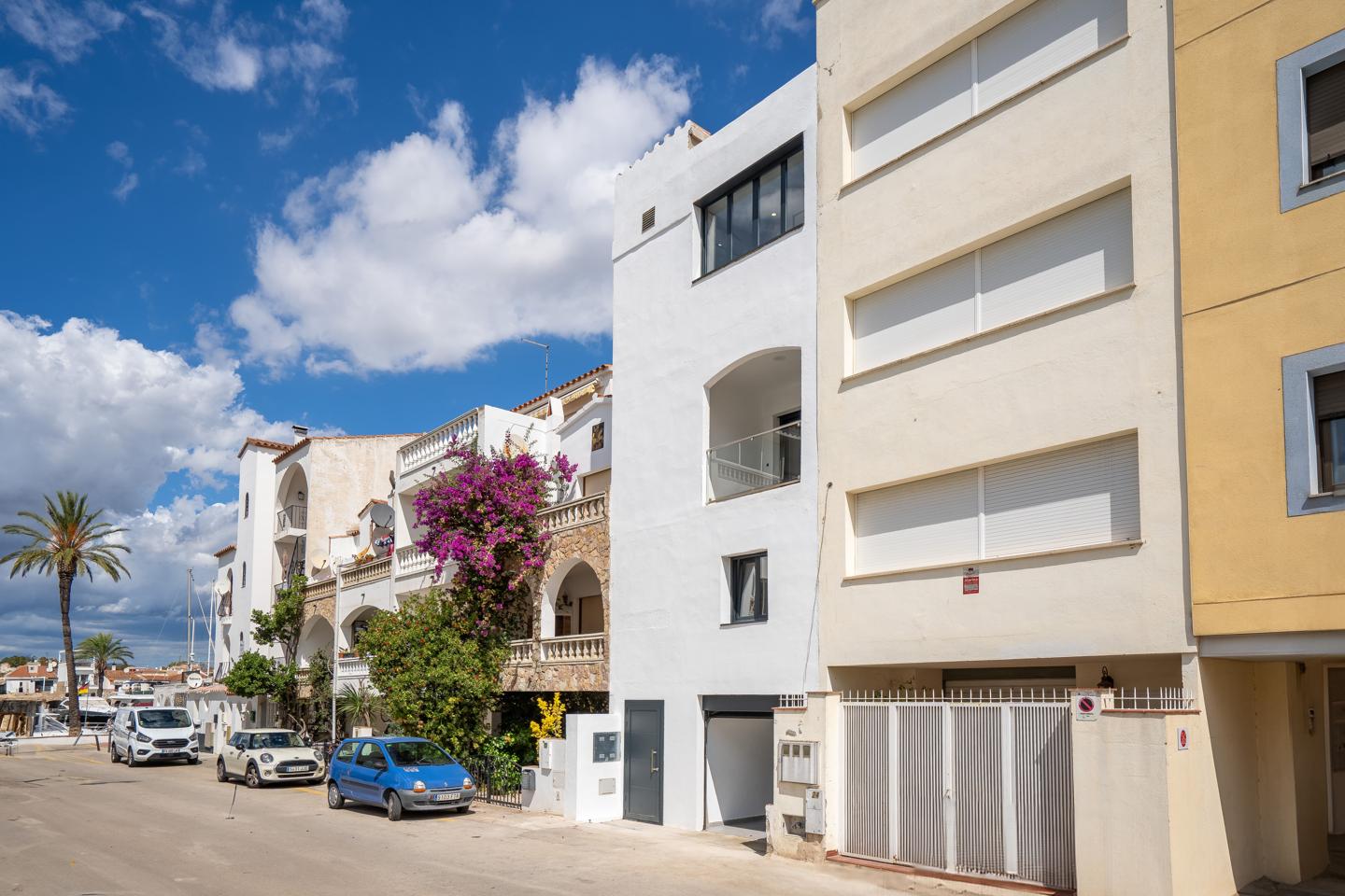 4 Bed, 3 Bath, HouseFor Sale, Empuriabrava, Girona, 17487 4 Bed, 3 Bath, HouseFor Sale, Empuriabrava, Girona, 17487