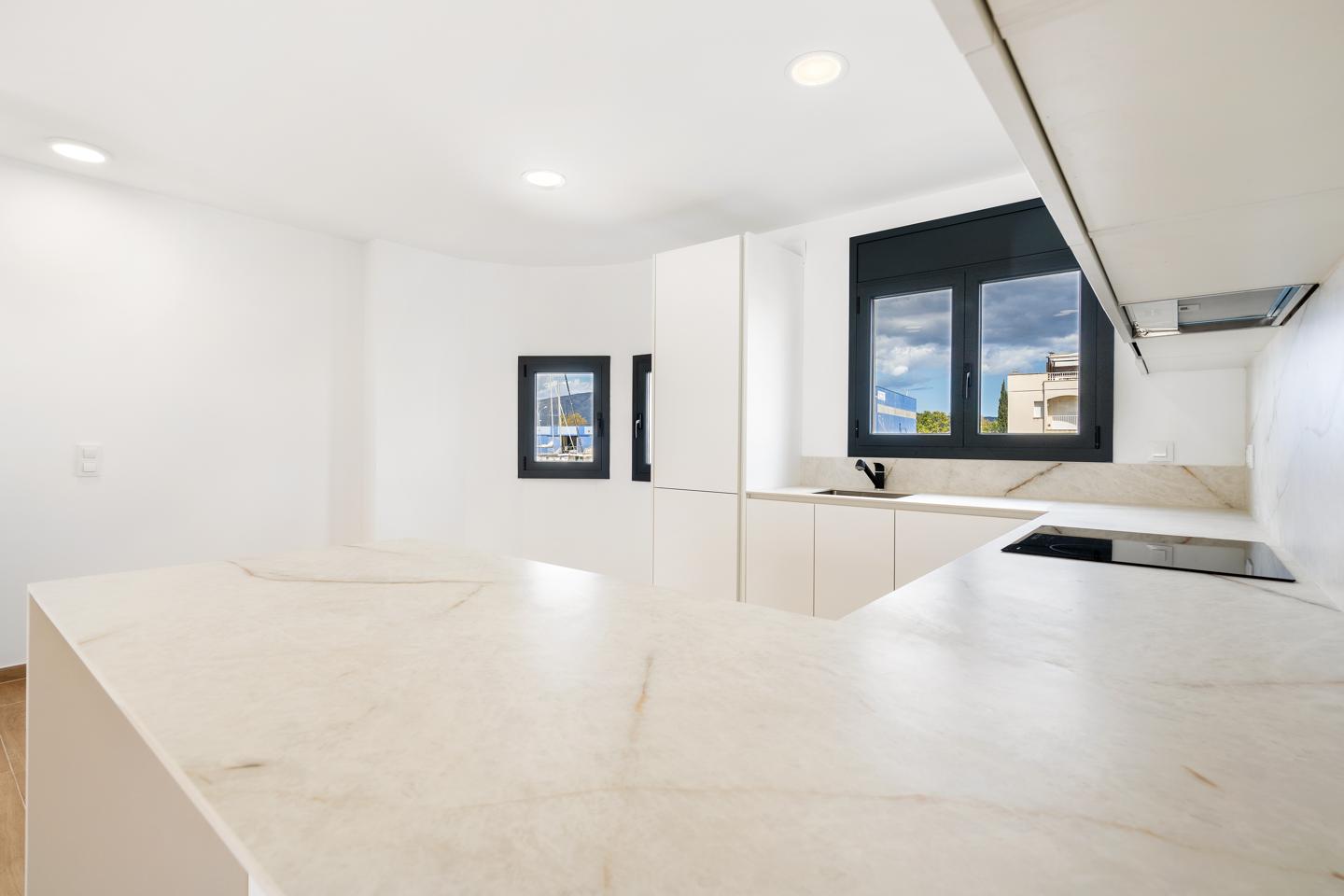 4 Bed, 3 Bath, HouseFor Sale, Empuriabrava, Girona, 17487 4 Bed, 3 Bath, HouseFor Sale, Empuriabrava, Girona, 17487