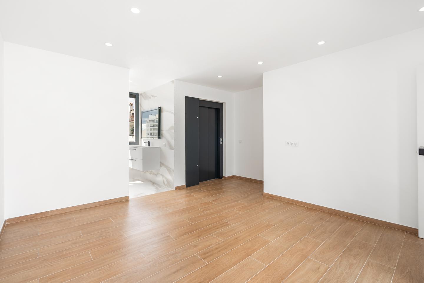 4 Bed, 3 Bath, HouseFor Sale, Empuriabrava, Girona, 17487 4 Bed, 3 Bath, HouseFor Sale, Empuriabrava, Girona, 17487