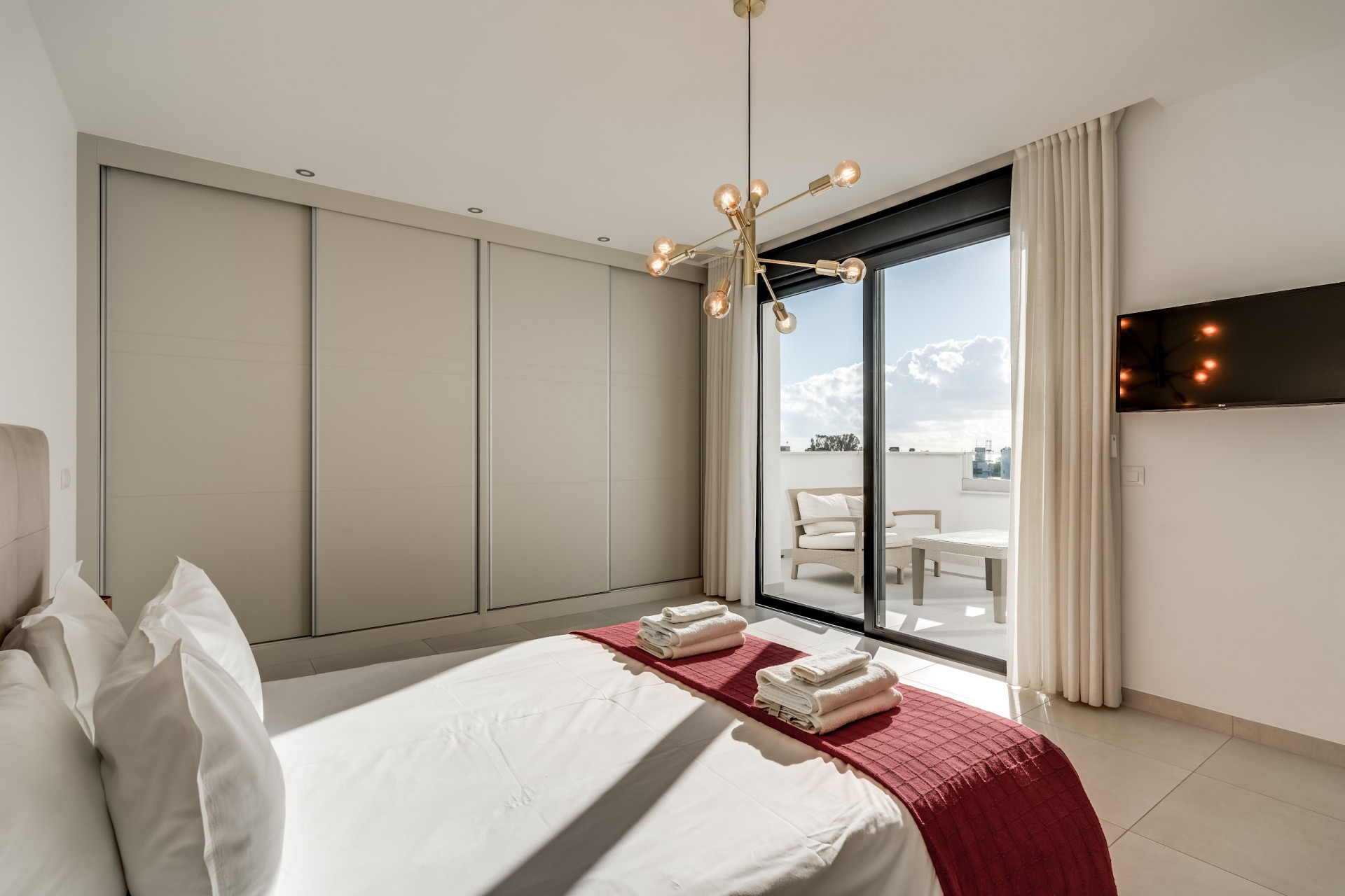 4 Bed, 3 Bath, HouseFor Sale, Estepona, Malaga