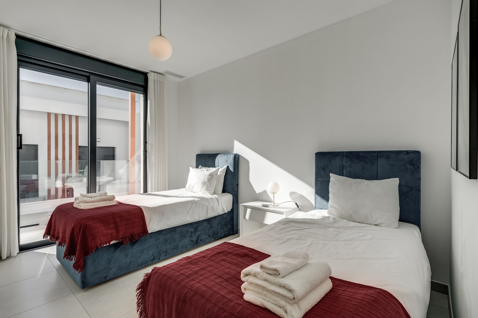 4 Bed, 3 Bath, HouseFor Sale, Estepona, Malaga