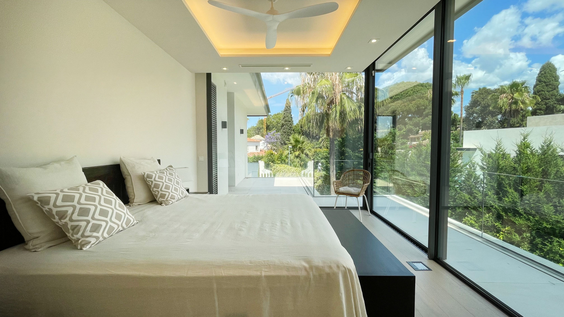 5 Bed, 5 Bath, HouseFor Sale, Marbella, Malaga