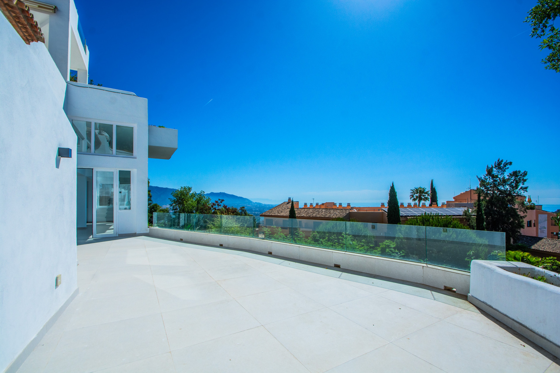 3 Bed, 3 Bath, ApartmentFor Sale, Marbella, Malaga