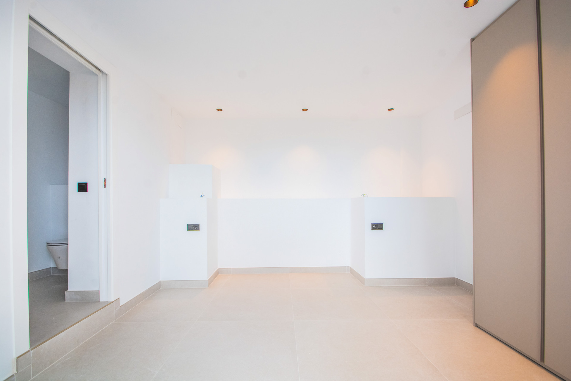 3 Bed, 3 Bath, ApartmentFor Sale, Marbella, Malaga