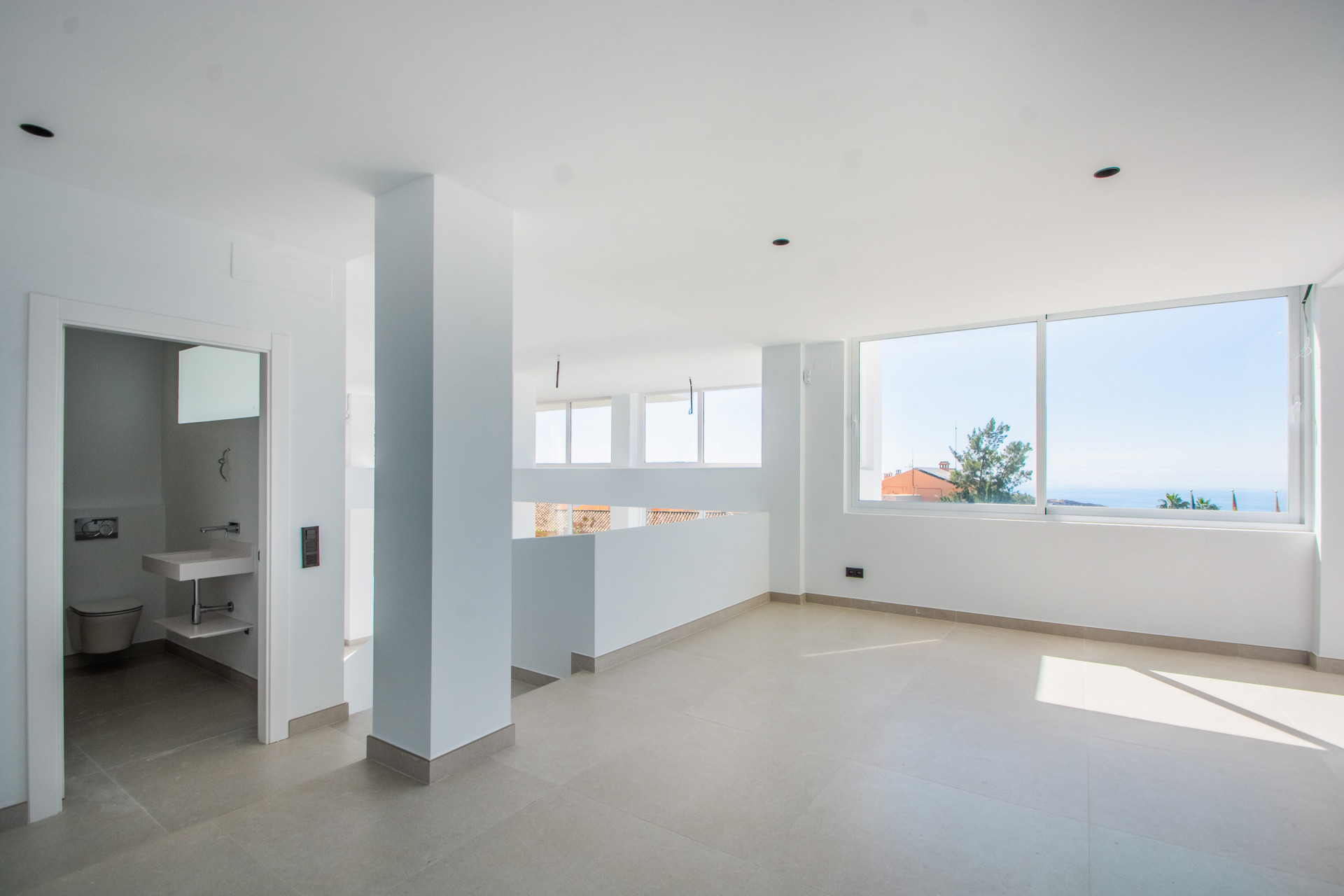 3 Bed, 3 Bath, ApartmentFor Sale, Marbella, Malaga