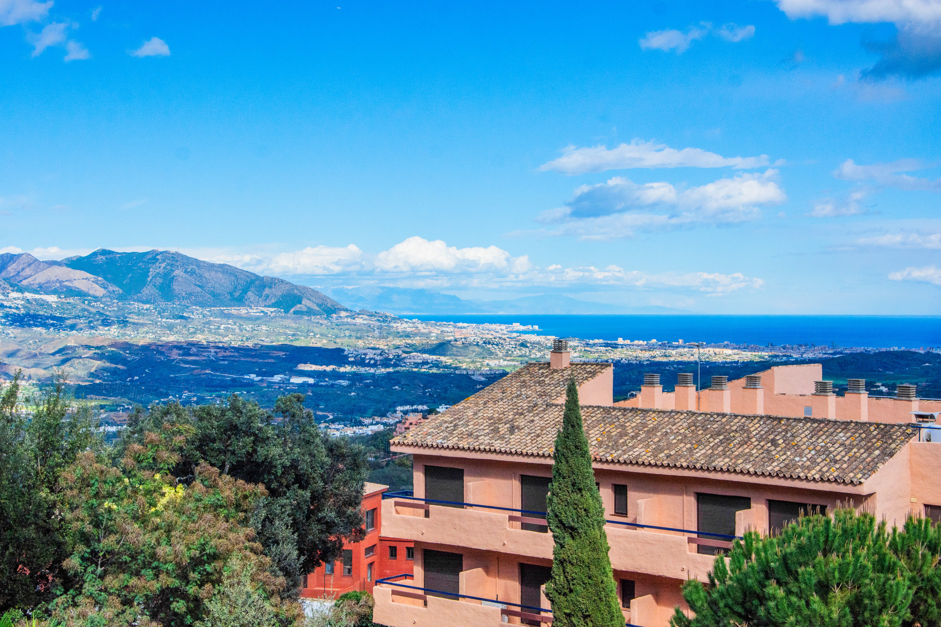 3 Bed, 3 Bath, ApartmentFor Sale, Marbella, Malaga