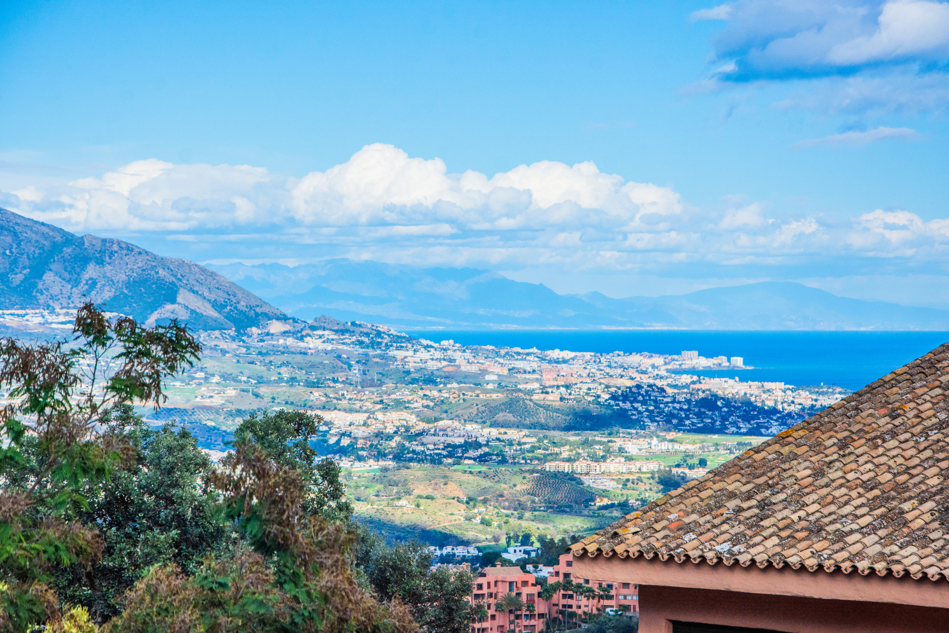 3 Bed, 3 Bath, ApartmentFor Sale, Marbella, Malaga