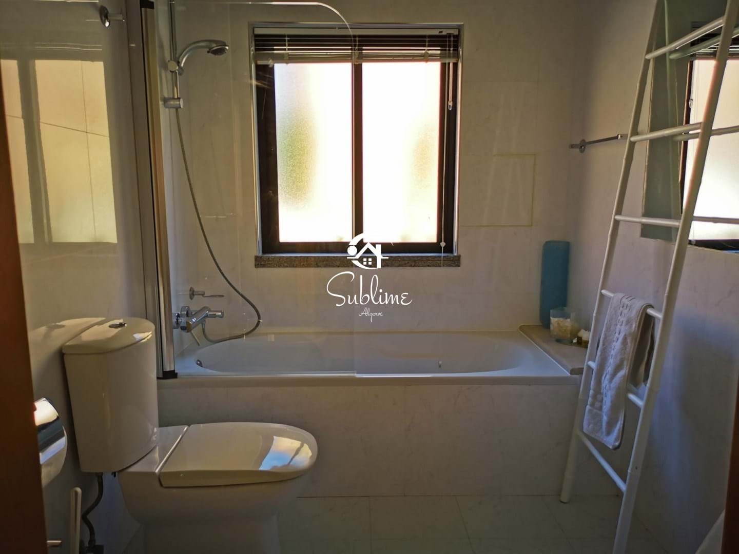 3 Bed, 1 Bath, HouseFor Sale, Praia da Luz, Lagos, Faro, 8600-101