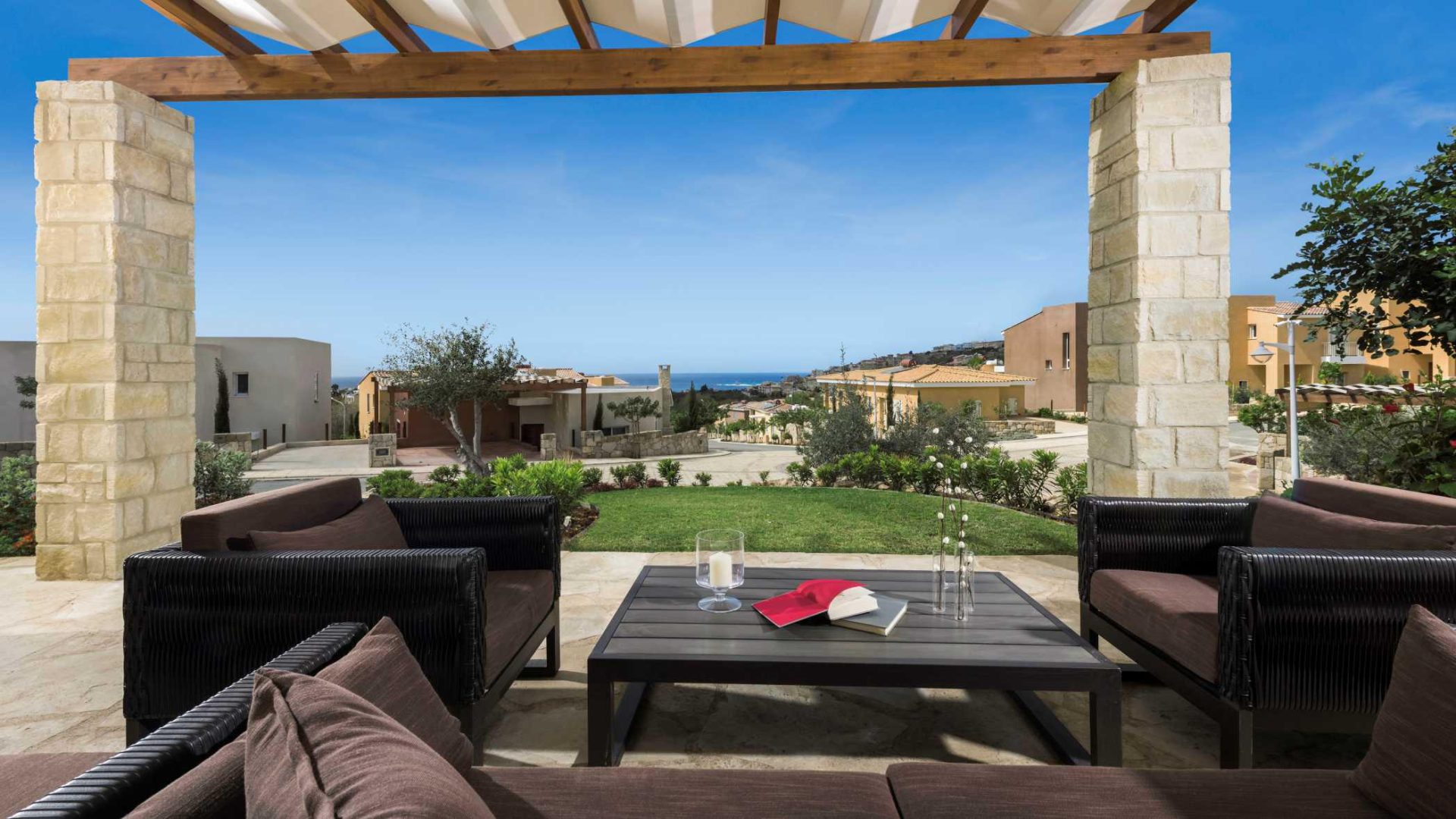 2 Bed, 1 Bath, ApartmentFor Sale, Chloraka, Paphos