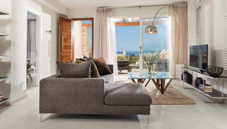 3 Bed, 2 Bath, ApartmentFor Sale, Chloraka, Paphos