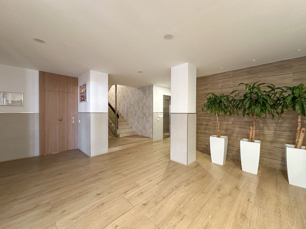 1 Bed, 1 Bath, ApartmentFor Sale, Fuengirola, Malaga