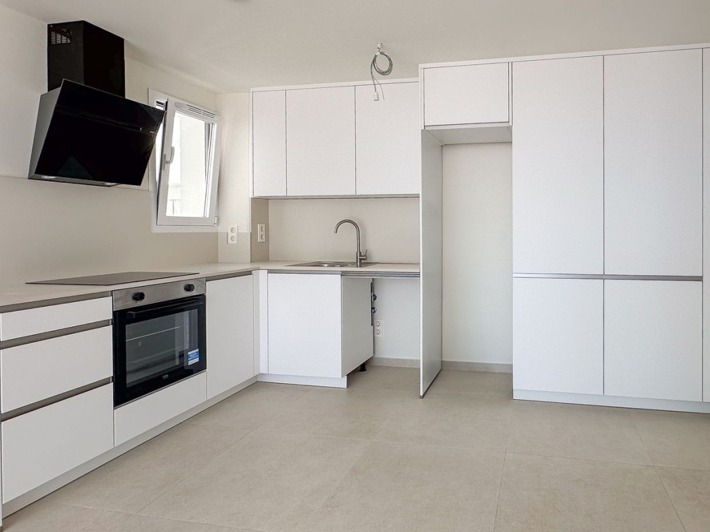 1 Bed, 1 Bath, ApartmentFor Sale, Fuengirola, Malaga