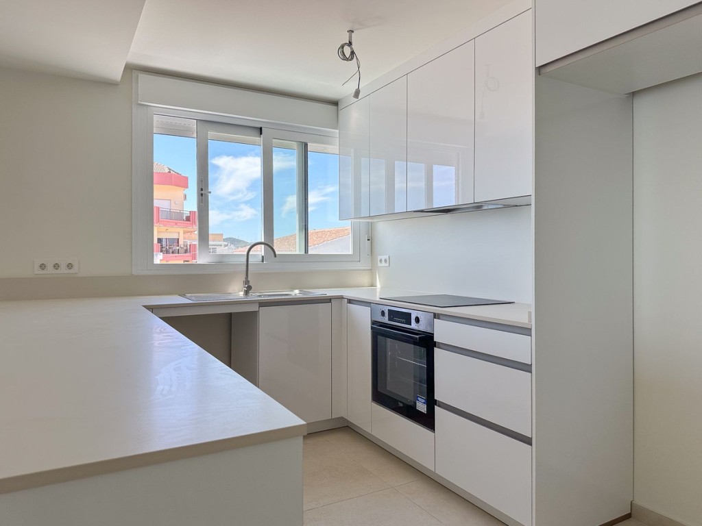 1 Bed, 1 Bath, ApartmentFor Sale, Fuengirola, Malaga