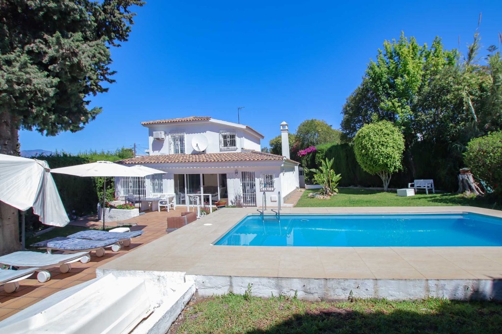 5 Bed, 4 Bath, HouseFor Sale, San Pedro de Alcantara, Malaga