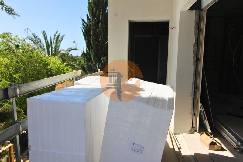 3 Bed, 2 Bath, ApartmentFor Sale, Tavira, Faro