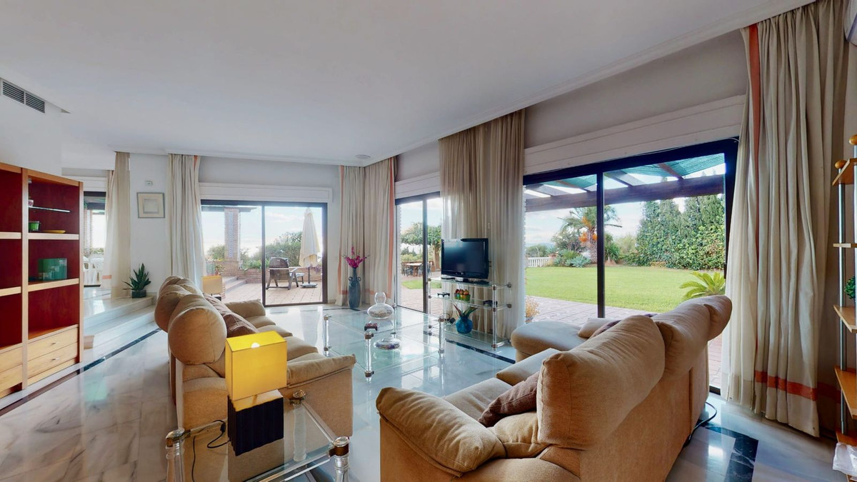 7 Bed, 7 Bath, HouseFor Sale, La Capellania, Malaga