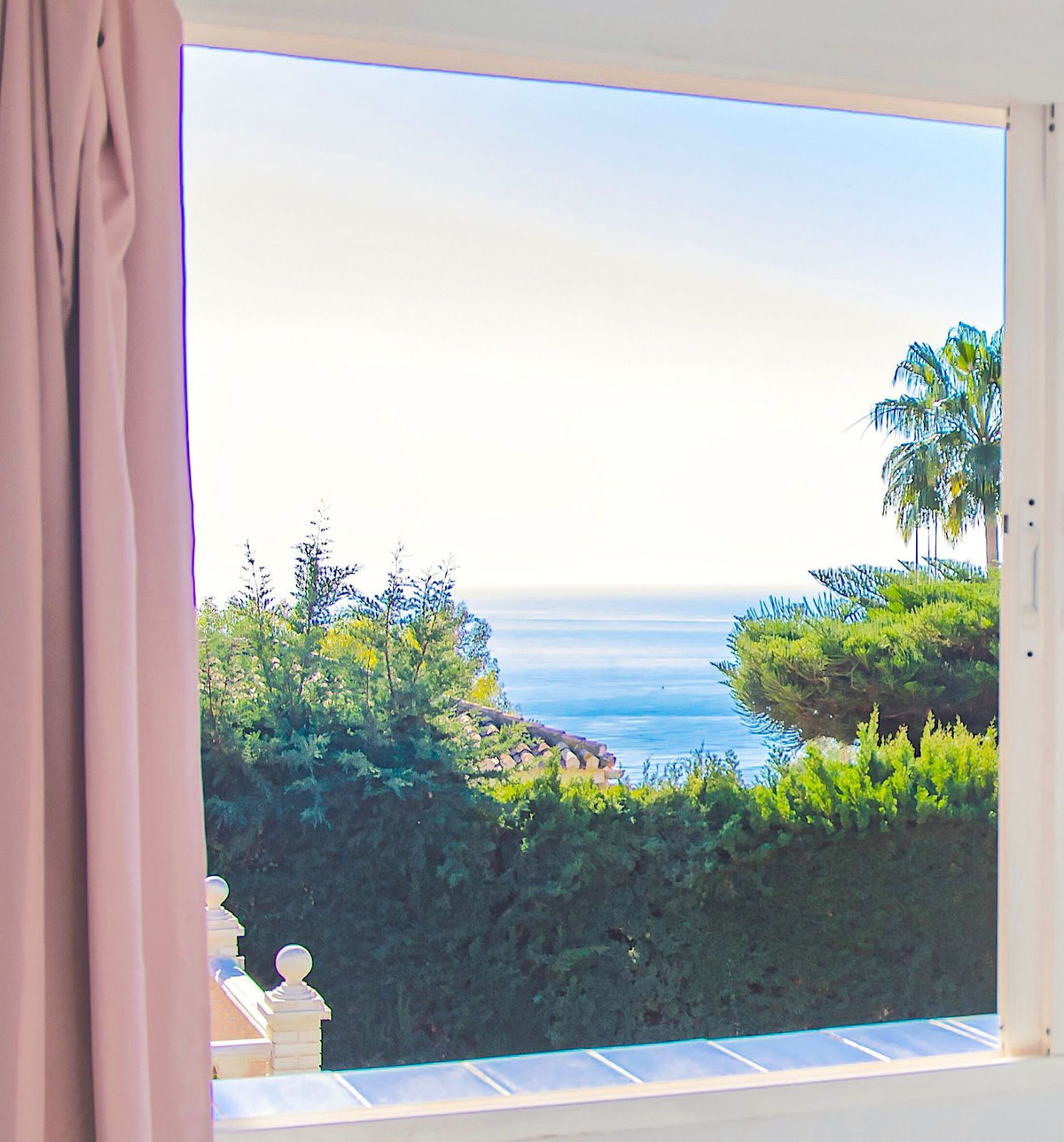 5 Bed, 4 Bath, HouseFor Sale, La Capellania, Malaga