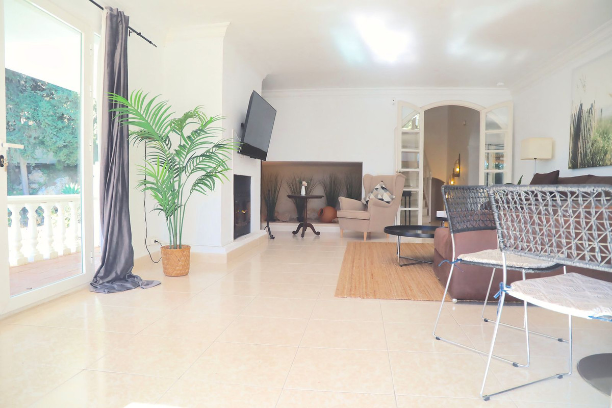 5 Bed, 4 Bath, HouseFor Sale, La Capellania, Malaga