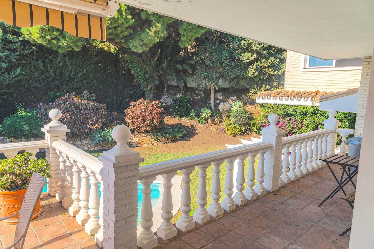 5 Bed, 4 Bath, HouseFor Sale, La Capellania, Malaga