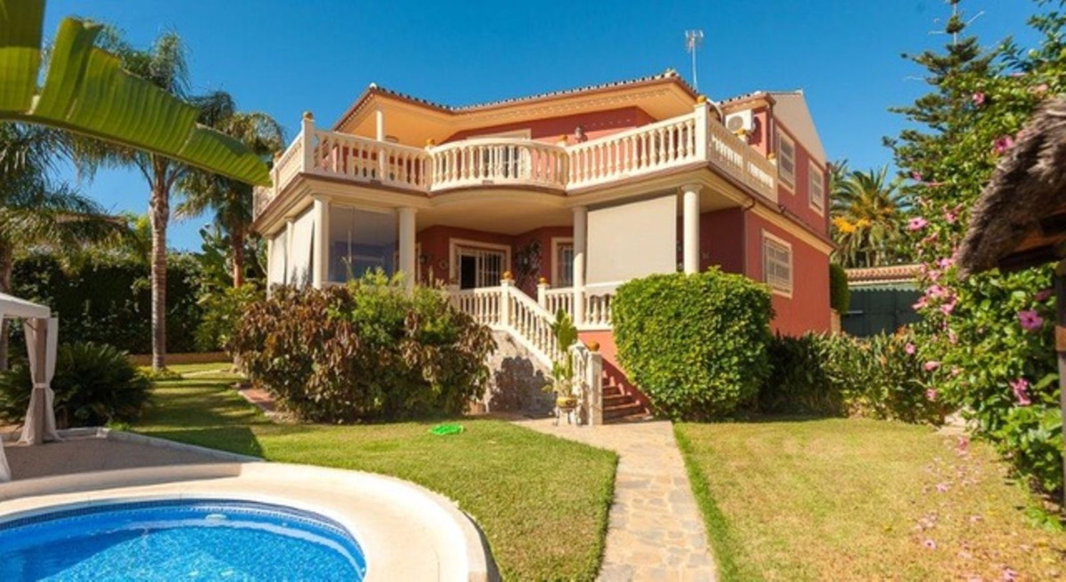 5 Bed, 4 Bath, HouseFor Sale, Torremolinos, Malaga