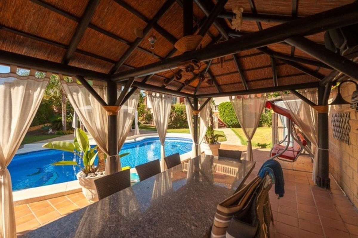 5 Bed, 4 Bath, HouseFor Sale, Torremolinos, Malaga