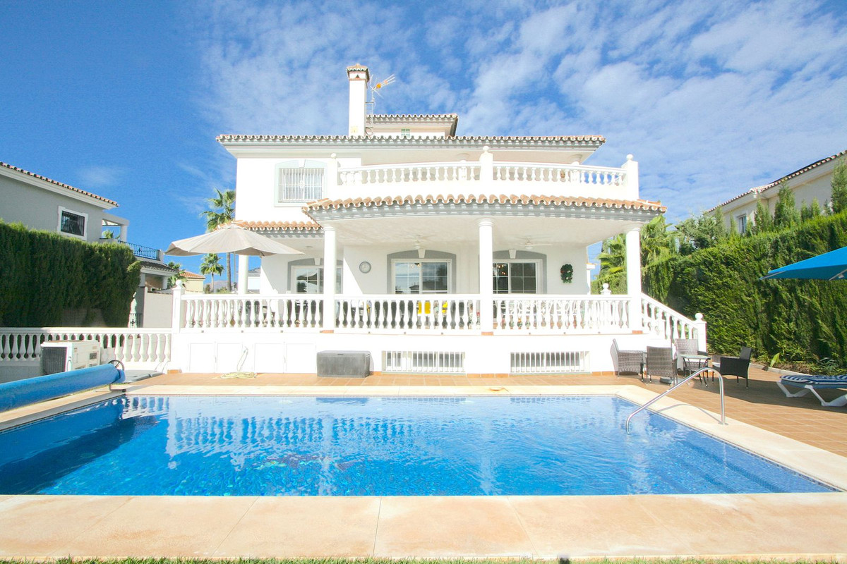 5 Bed, 4 Bath, HouseFor Sale, Mijas Golf, Malaga