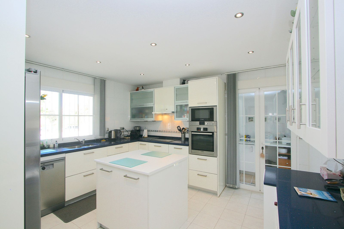 5 Bed, 4 Bath, HouseFor Sale, Mijas Golf, Malaga