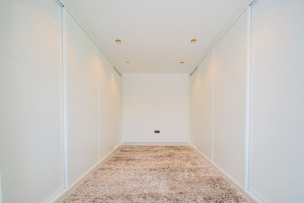 4 Bed, 4 Bath, HouseFor Sale, La Mairena, Malaga