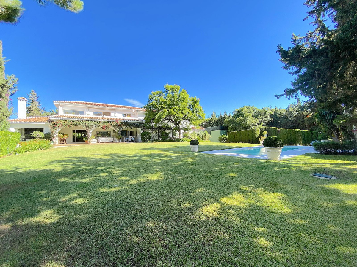 8 Bed, 7 Bath, HouseFor Sale, Calahonda, Malaga
