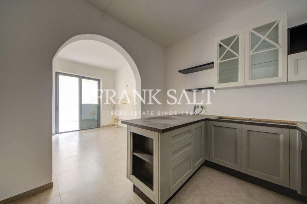 3 Bed, ApartmentFor Sale, Marsalforn, Gozo