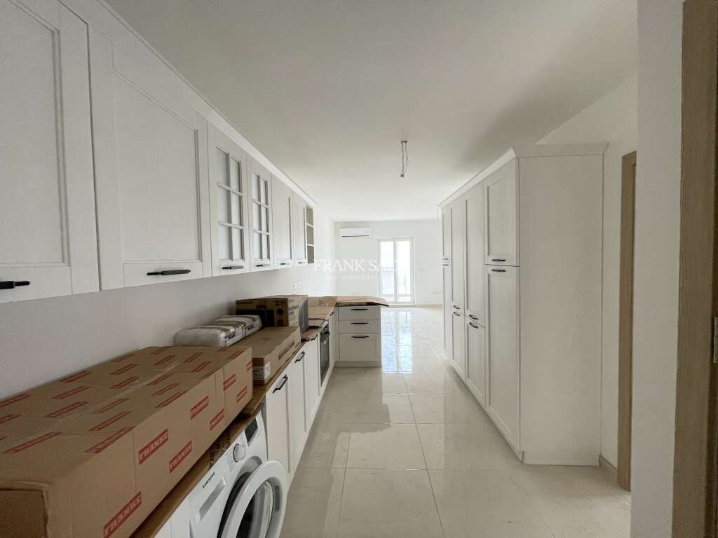 2 Bed, ApartmentFor Sale, Marsascala, Malta