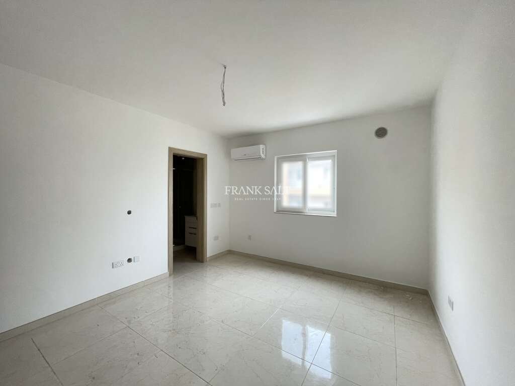 2 Bed, ApartmentFor Sale, Marsascala, Malta