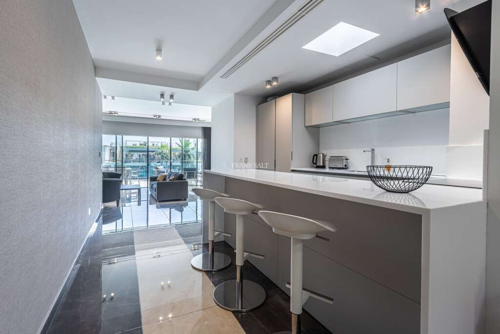 2 Bed, ApartmentFor Sale, Portomaso Laguna, Malta