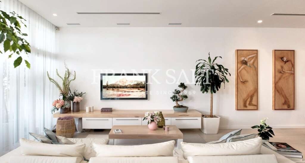 4 Bed, ApartmentFor Sale, Tigne Point, Malta