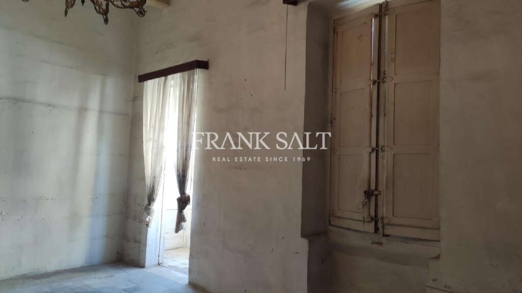 Commercial Property, For Sale