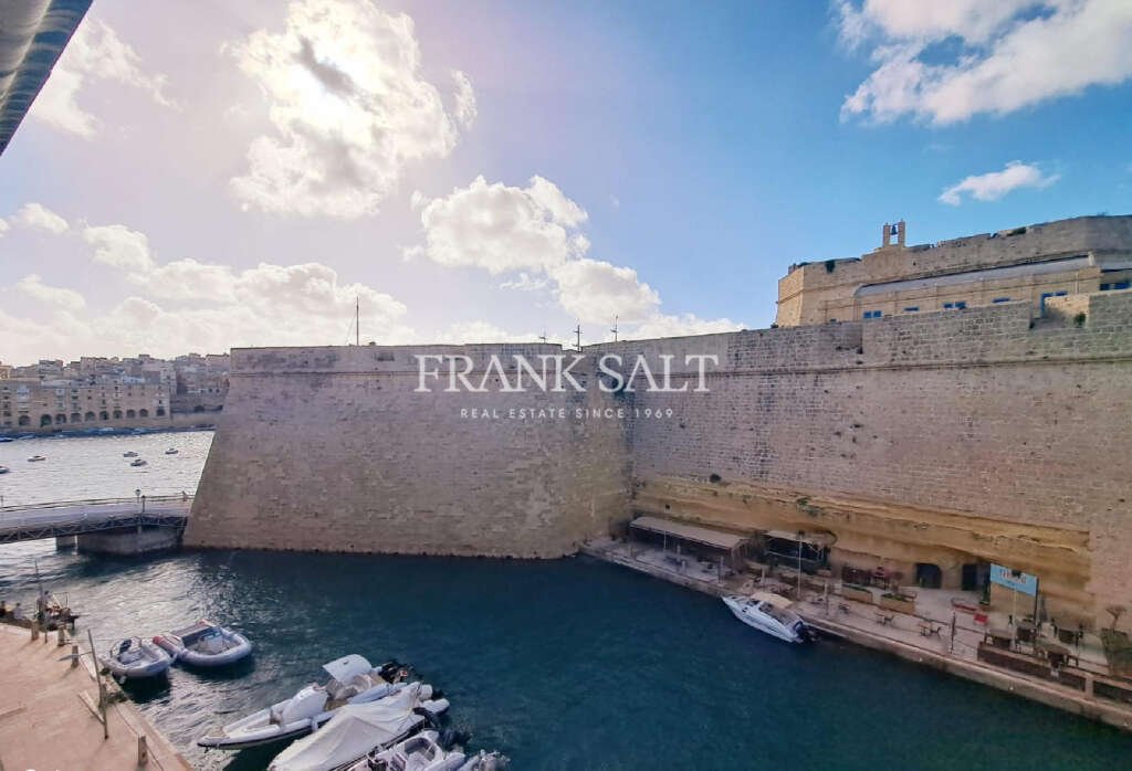 3 Bed, ApartmentFor Sale, St. Angelo Mansions, Malta