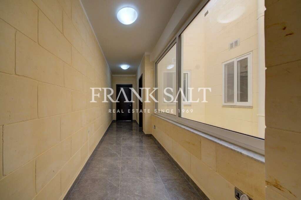 3 Bed, ApartmentFor Sale, Ghajnsielem, Gozo