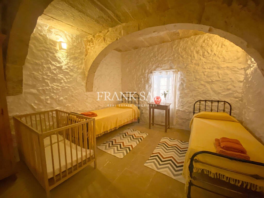 3 Bed, HouseFor Sale, Iz-Zebbug, Gozo